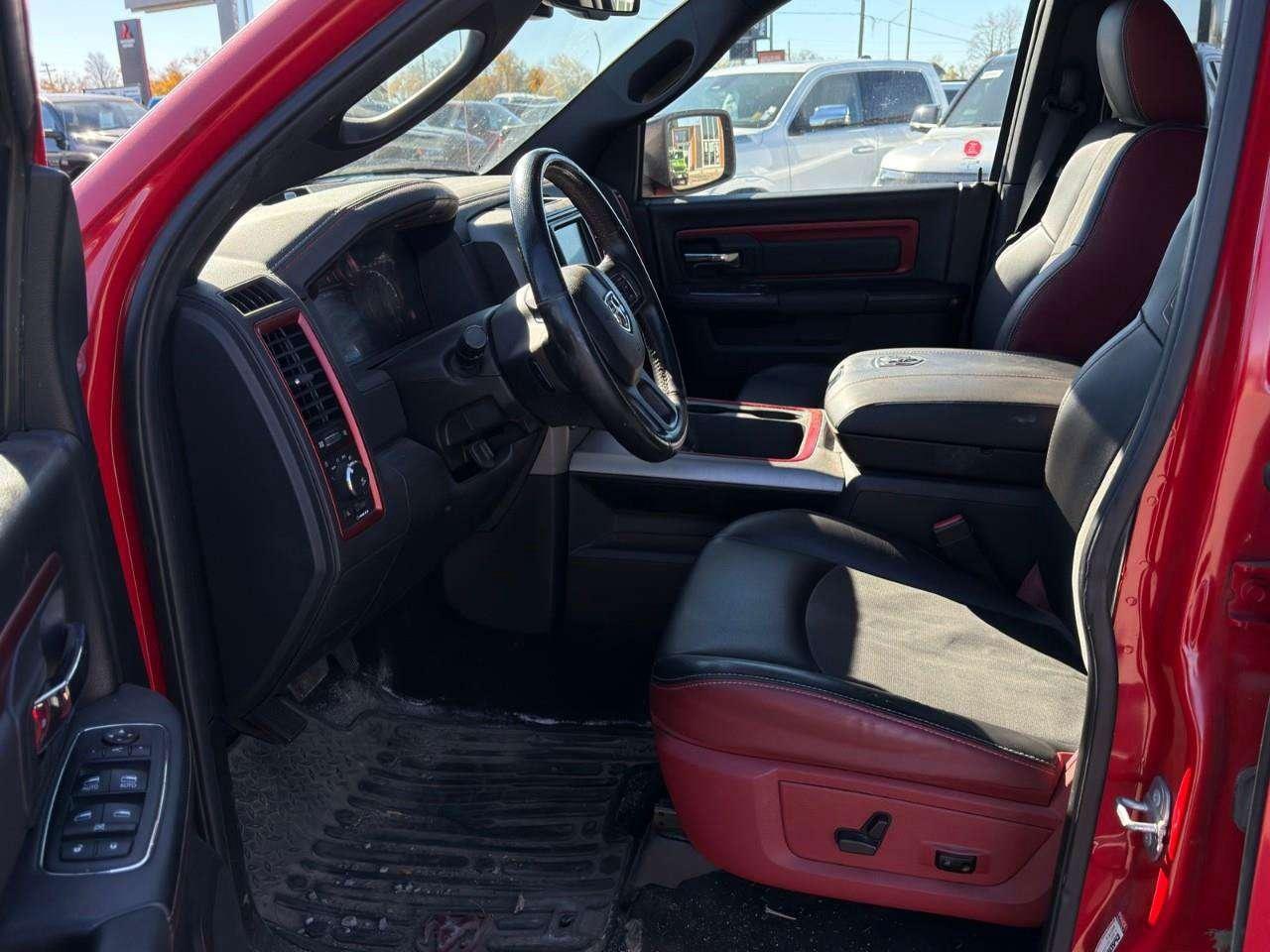2017 RAM 1500 SUNROOF   LEATHER   5.7L V8 HEMI Photo