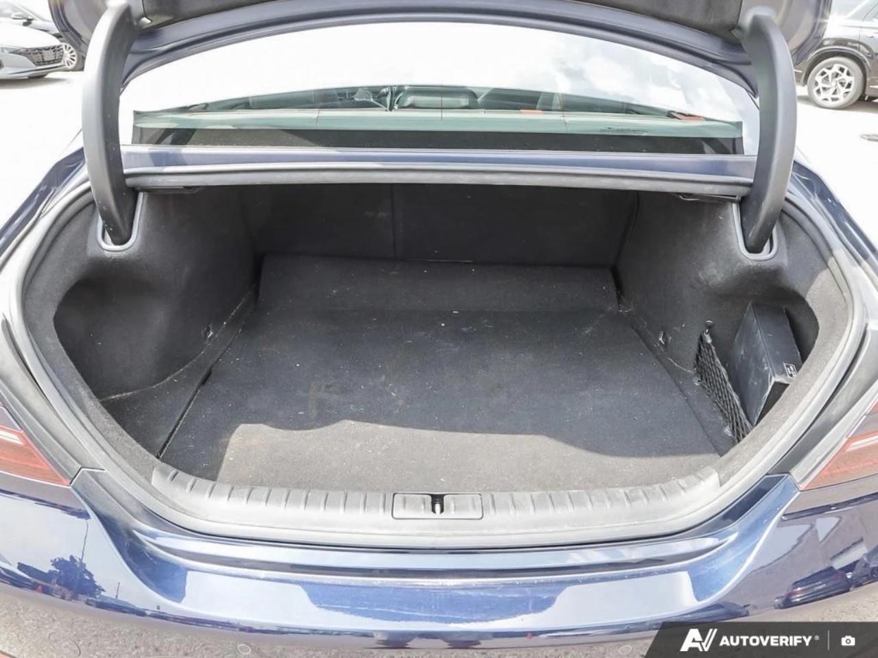 2023 Genesis G70  Photo