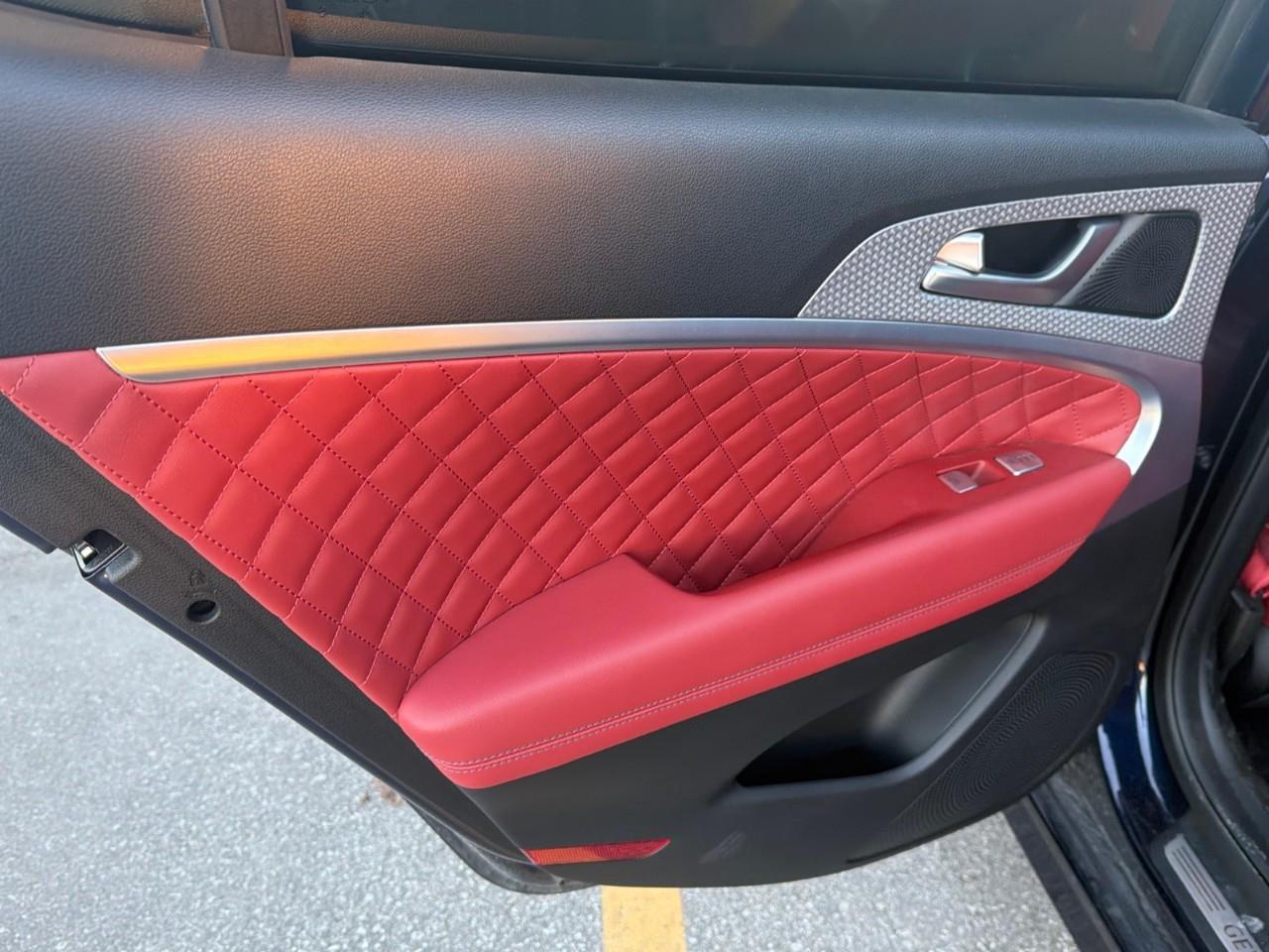 2023 Genesis G70  Photo