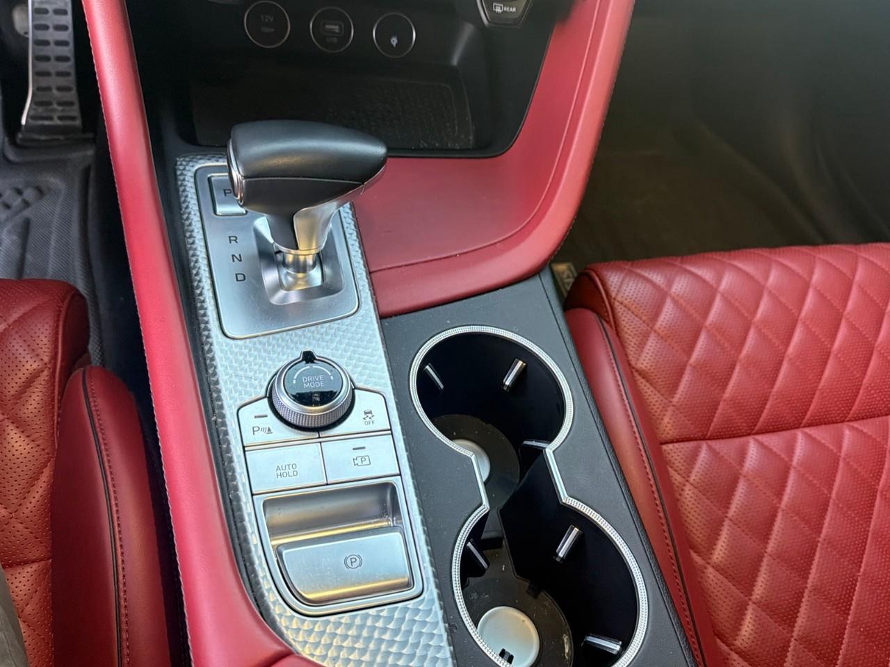 2023 Genesis G70  Photo