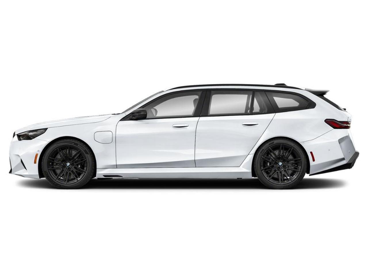 2027 BMW M5 Base 4dr All-Wheel Drive Touring Photo