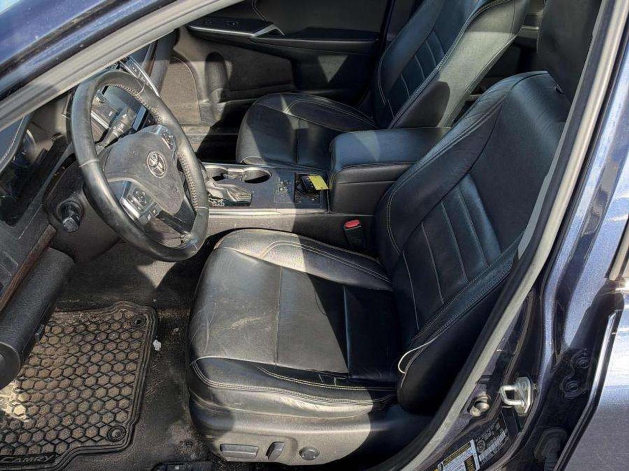 2015 Toyota Camry XLE   FULLY CERTIFIED WITH WARRANTY Photo
