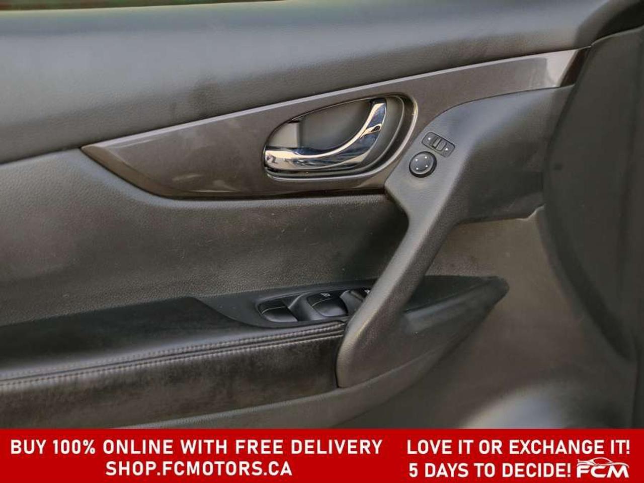 2019 Nissan Rogue SV AWD   FULLY CERTIFIED WITH WARRANTY Photo
