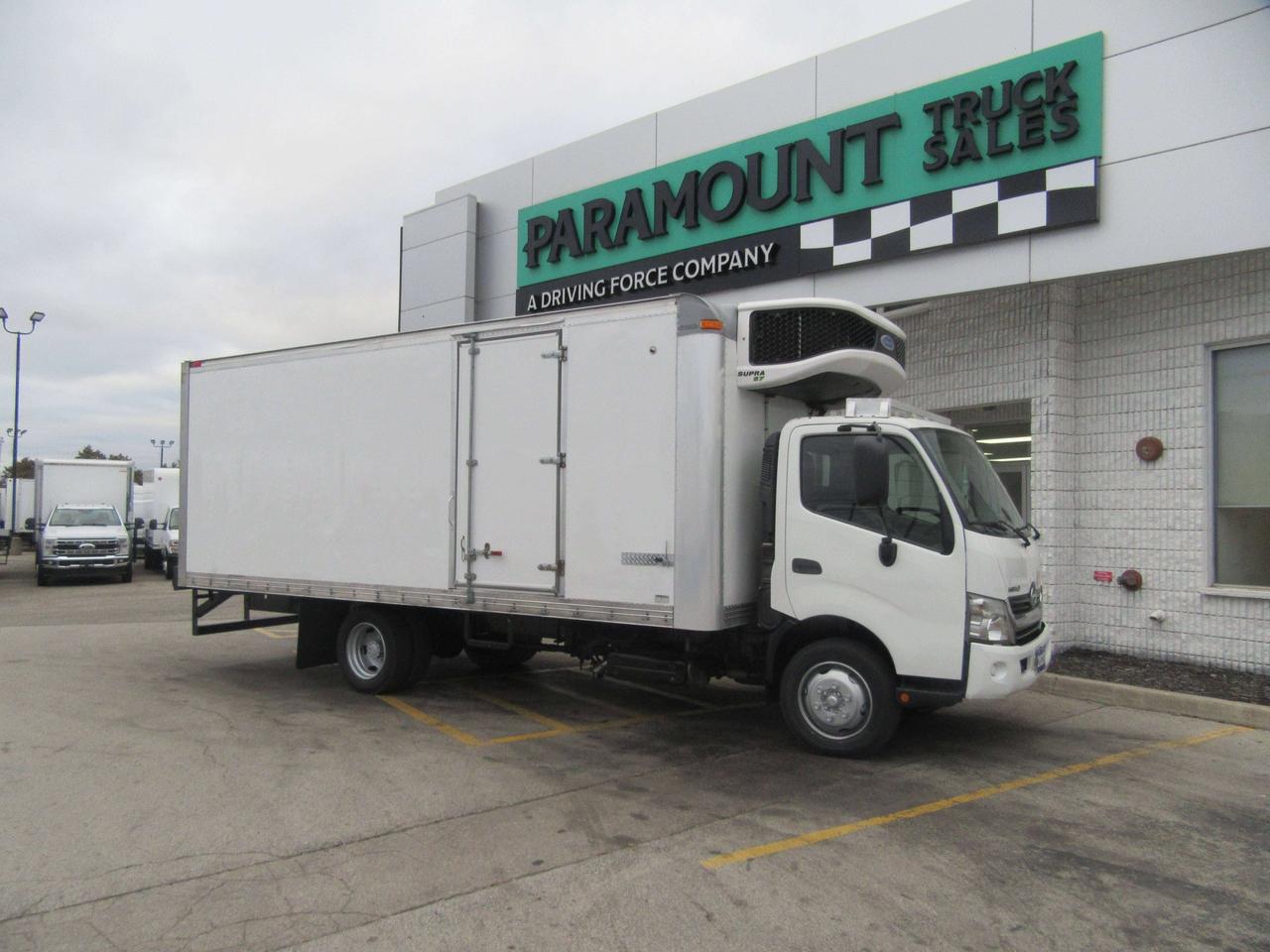 2020 Hino 195  Photo