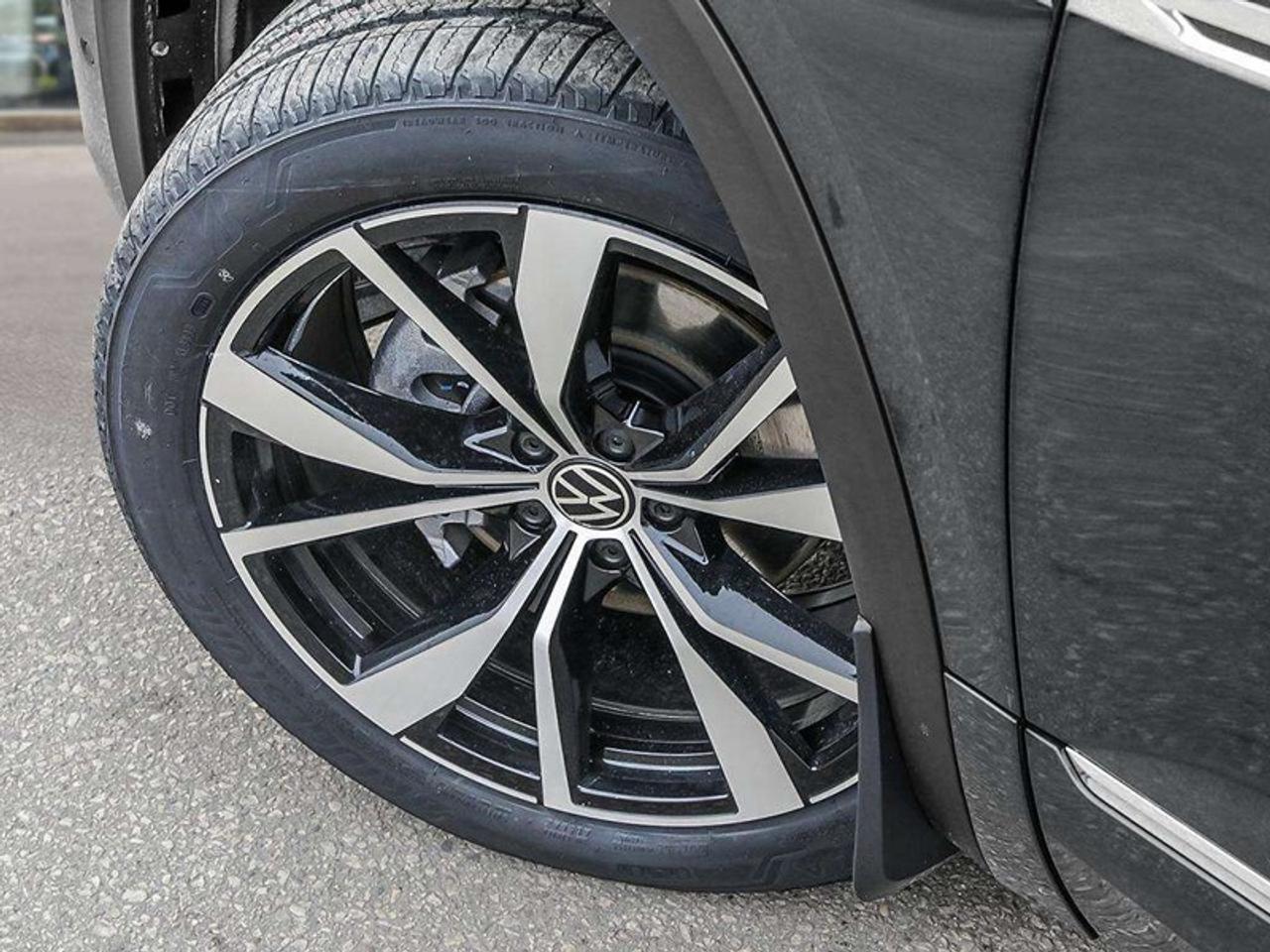 2026 Volkswagen Atlas Cross Sport Execline Photo