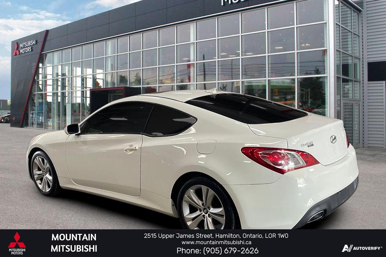 2012 Hyundai Genesis Coupe Premium Photo
