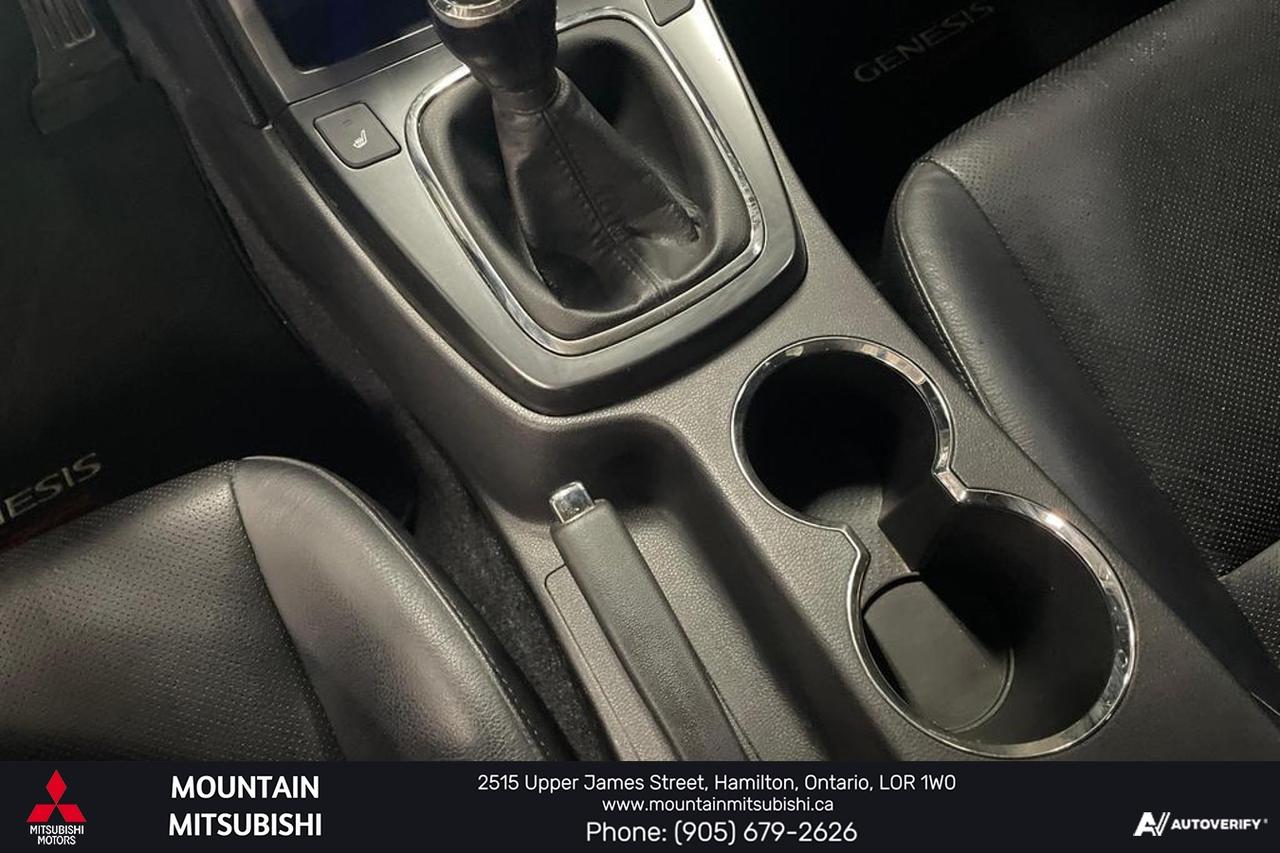 2012 Hyundai Genesis Coupe Premium Photo