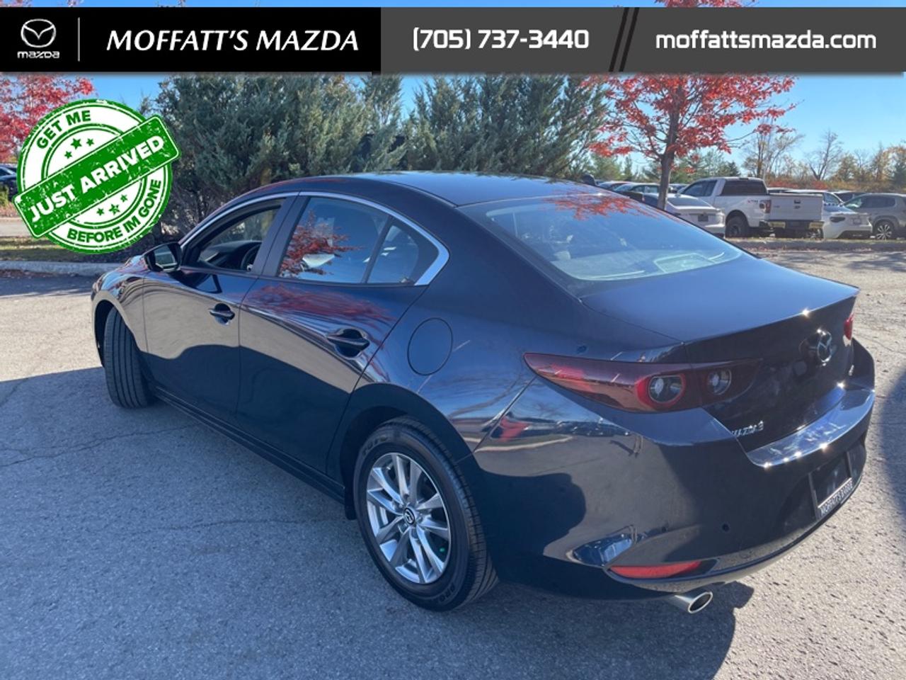 2025 Mazda MAZDA3 GS Photo3
