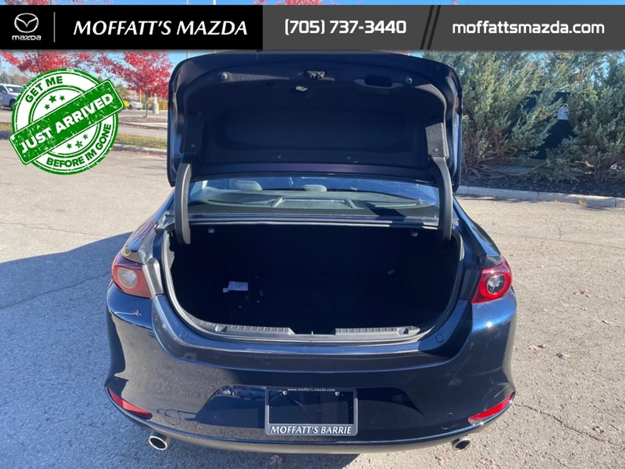 2025 Mazda MAZDA3 GS Photo