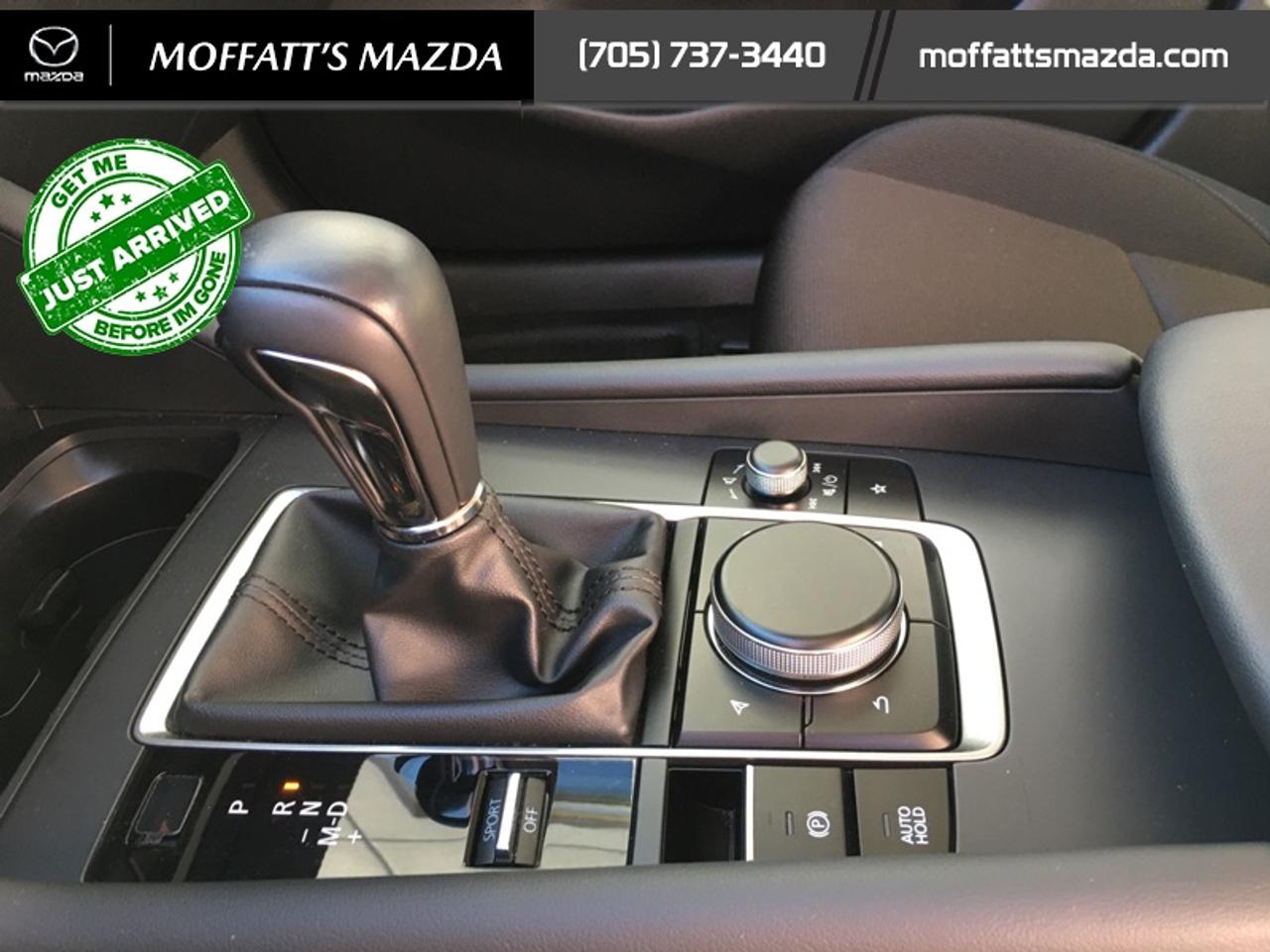 2025 Mazda MAZDA3 GS Photo