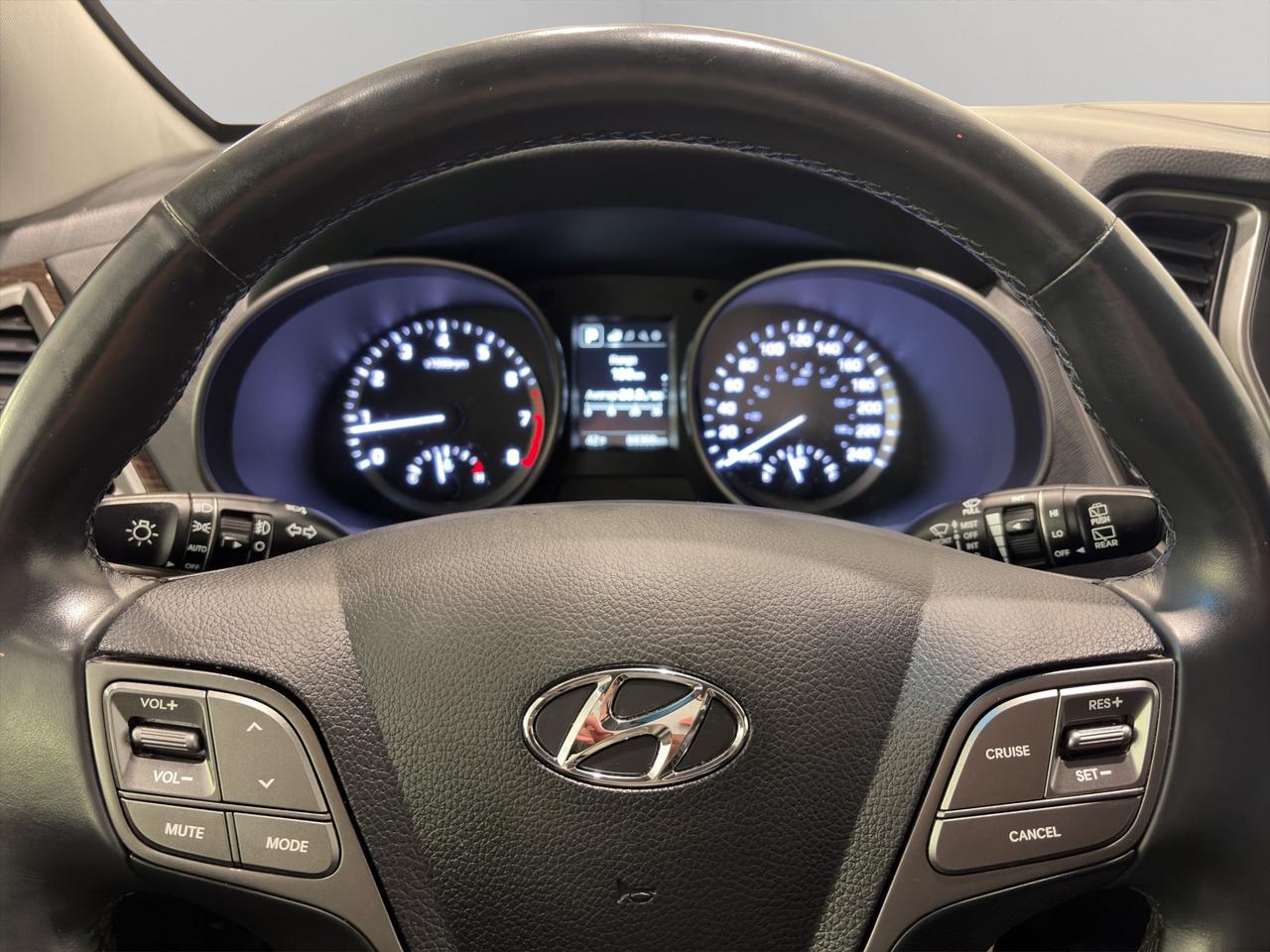 2017 Hyundai Santa Fe Sport Premium | Blind Spot Detection | Rear Cross-Traffic Alert |  Dual-Zone Automatic Climate Control Photo