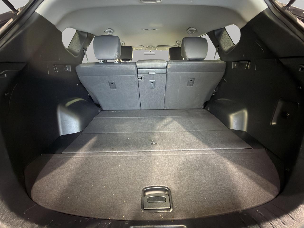 2017 Hyundai Santa Fe Sport Premium | Blind Spot Detection | Rear Cross-Traffic Alert |  Dual-Zone Automatic Climate Control Photo