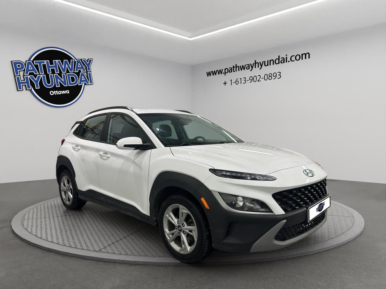 2023 Hyundai KONA Preferred | AWD | Heated Leather-Wrapped Steering Wheel | Keyless Start & Entry Photo
