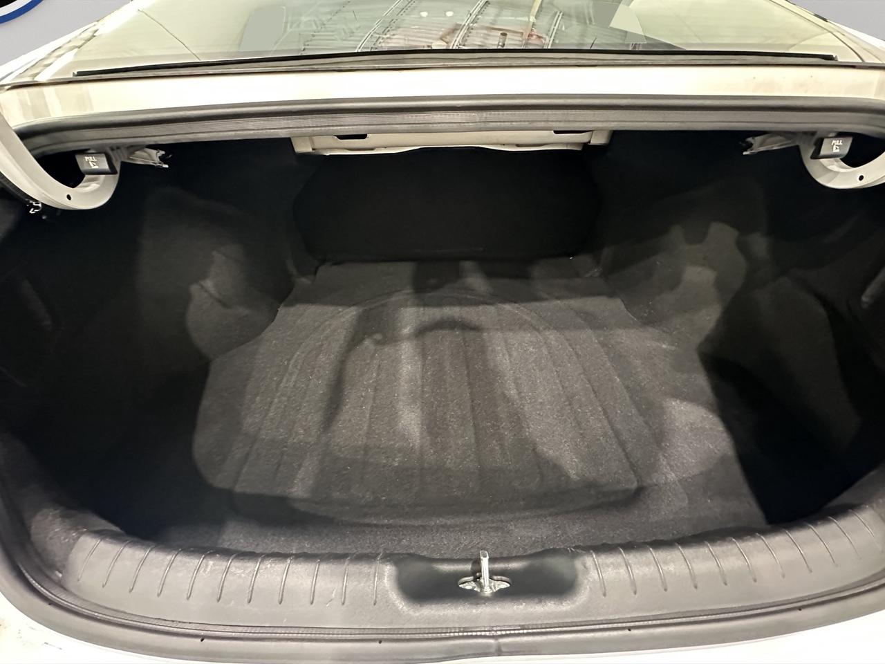 2023 Hyundai Elantra Preferred | Blind-Spot Monitoring | Collision Avoidance | Lane Management Photo