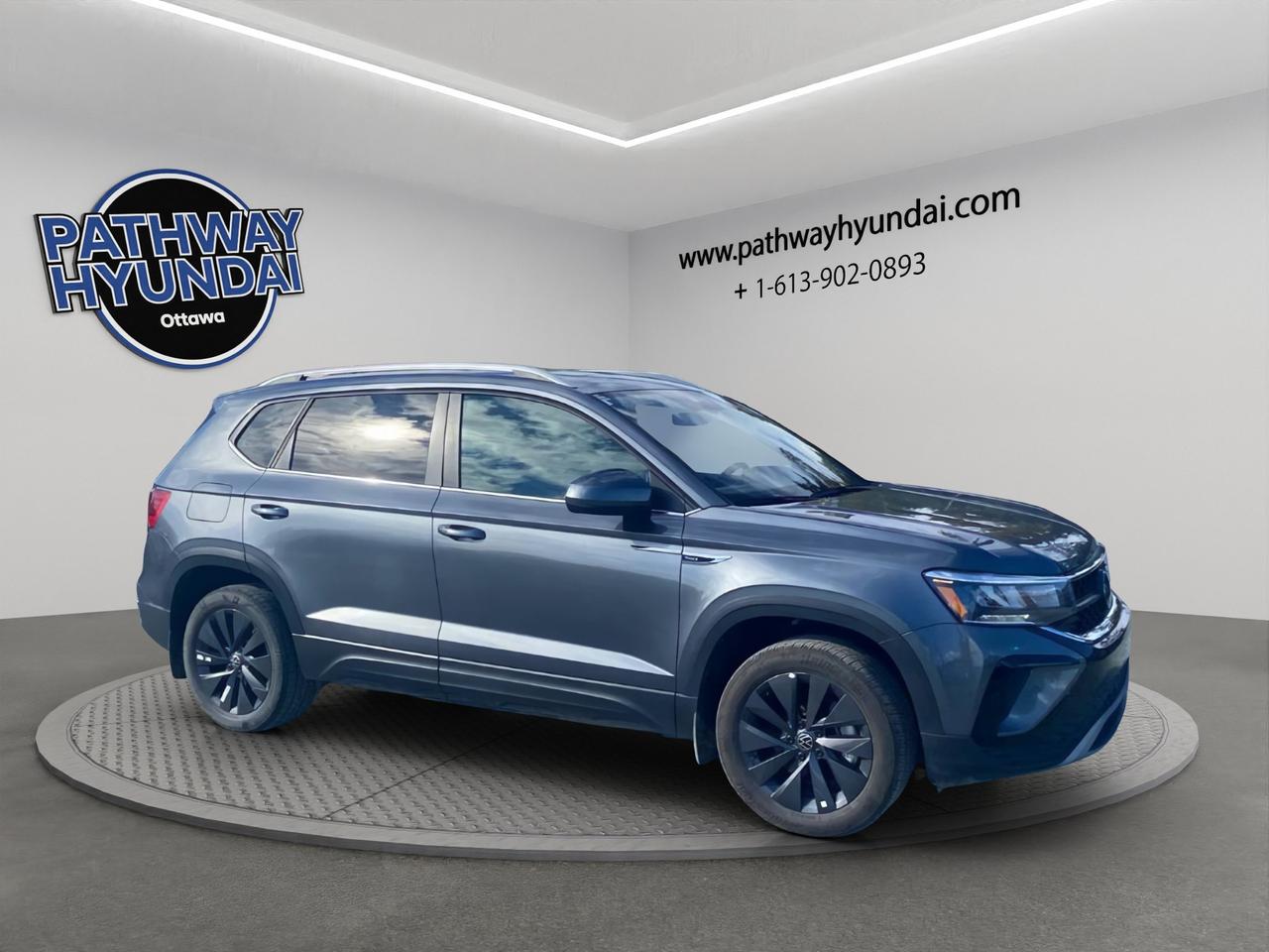 2024 Volkswagen Taos Comfortline | Keyless Entry w/Push Start | Adaptive Cruise Control & Lane Keep Assist Photo