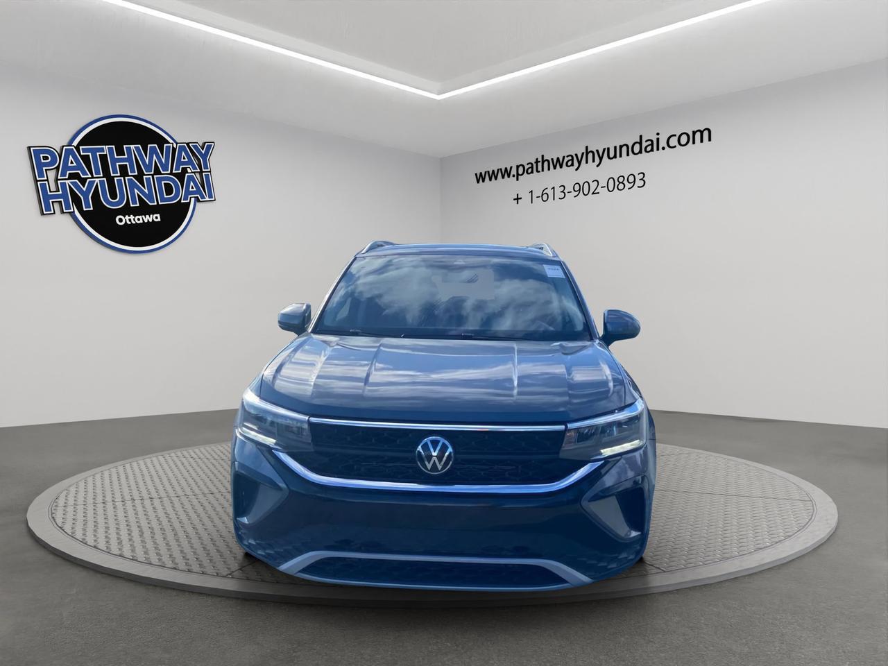 2024 Volkswagen Taos Comfortline | Keyless Entry w/Push Start | Adaptive Cruise Control & Lane Keep Assist Photo