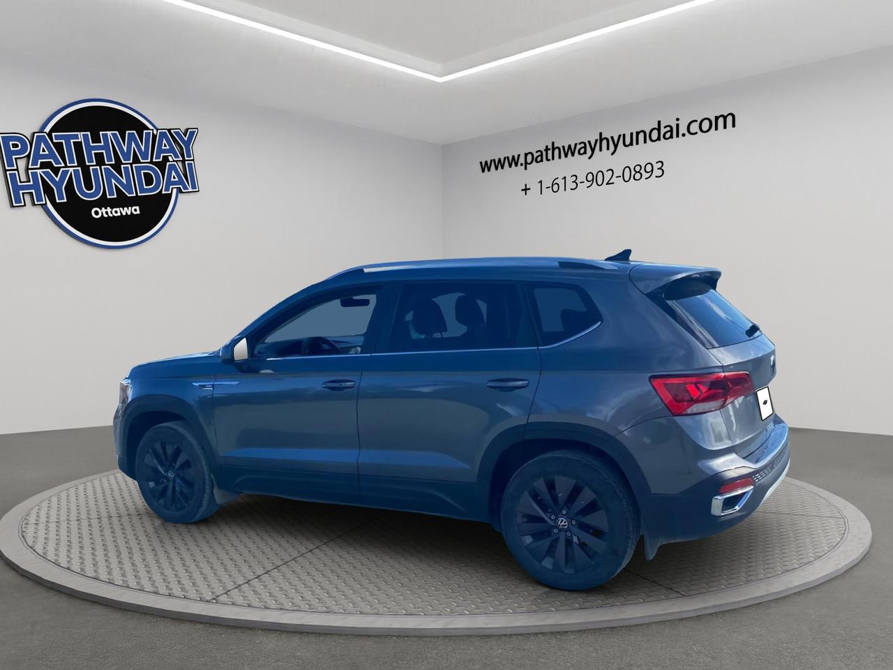 2024 Volkswagen Taos Comfortline | Keyless Entry w/Push Start | Adaptive Cruise Control & Lane Keep Assist Photo