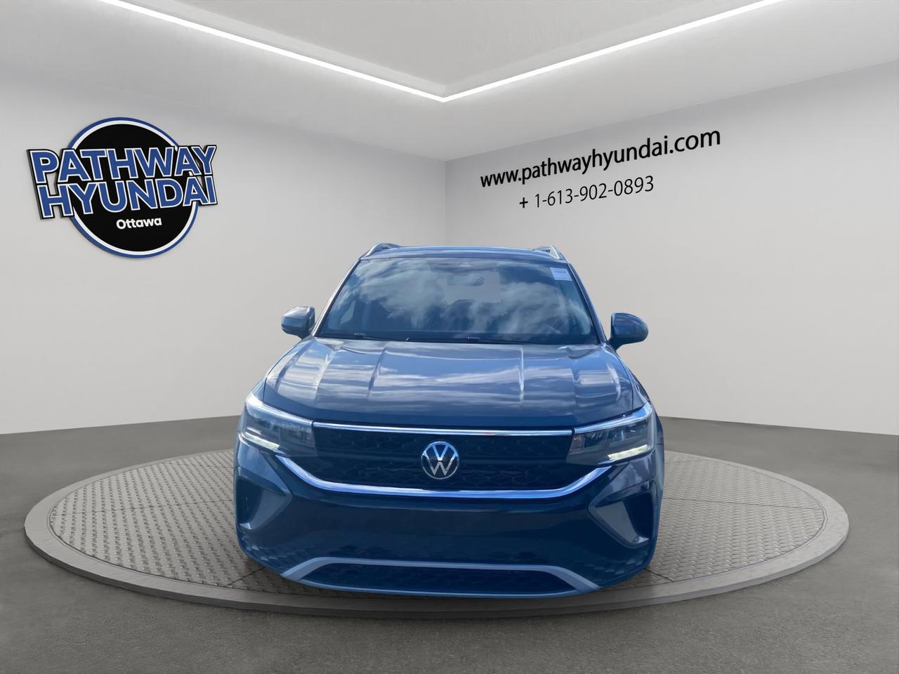 2024 Volkswagen Taos Comfortline | Keyless Entry w/Push Start | Adaptive Cruise Control & Lane Keep Assist Photo