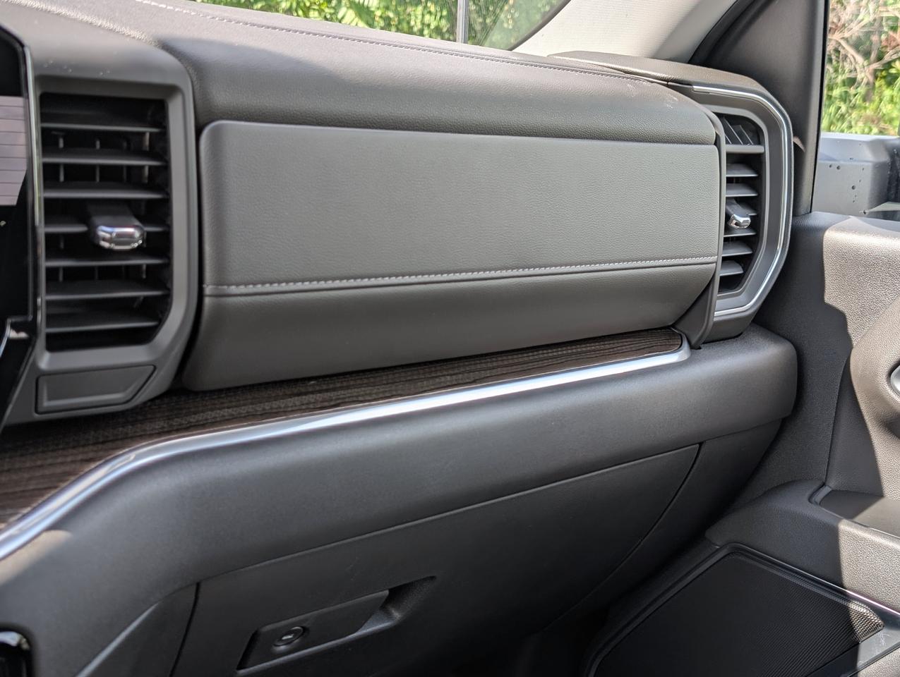 2025 Chevrolet SILVERADO 2500HD LT Photo
