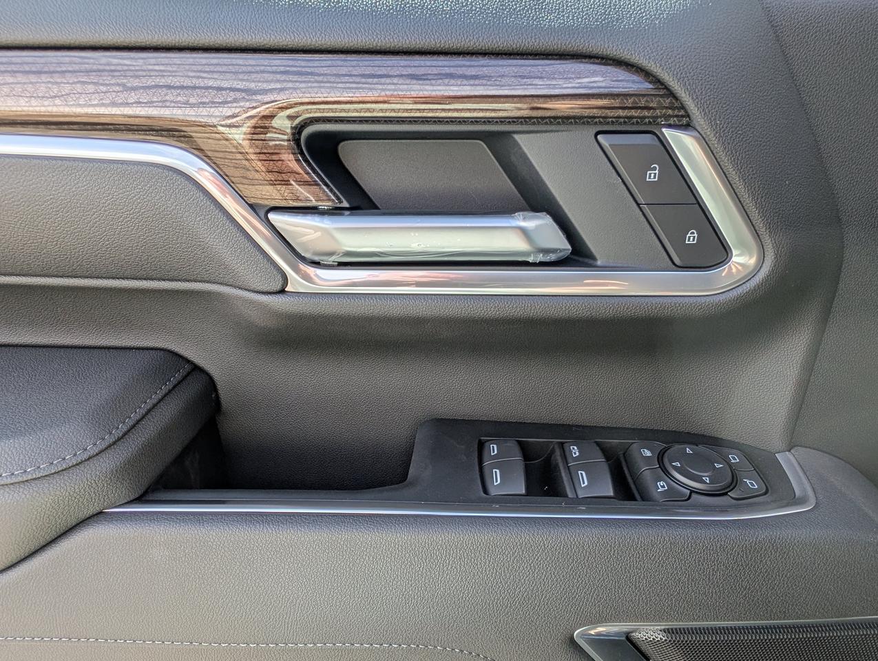 2025 Chevrolet SILVERADO 2500HD LT Photo