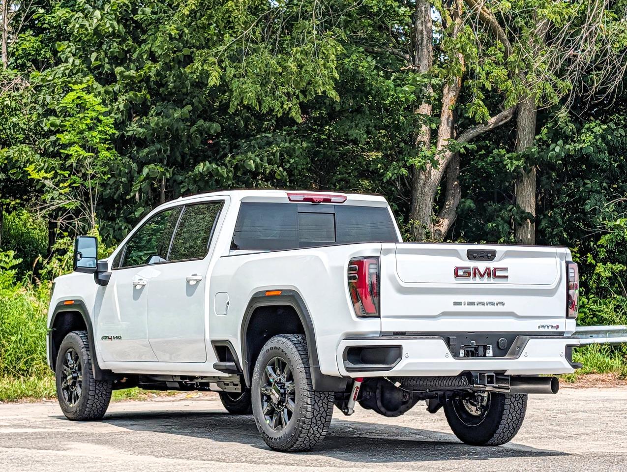 2026 GMC SIERRA 2500HD AT4 Photo