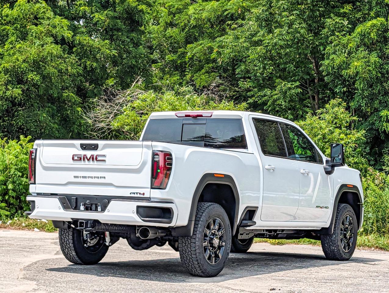 2026 GMC SIERRA 2500HD AT4 Photo