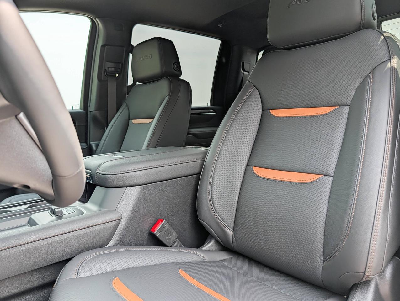 2026 GMC SIERRA 2500HD AT4 Photo