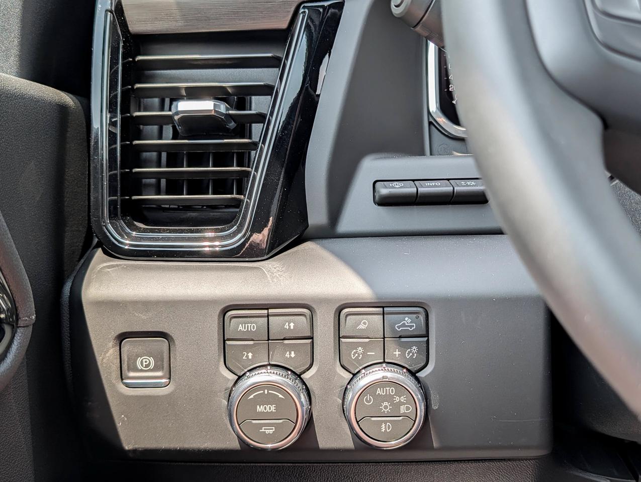 2026 GMC SIERRA 2500HD AT4 Photo