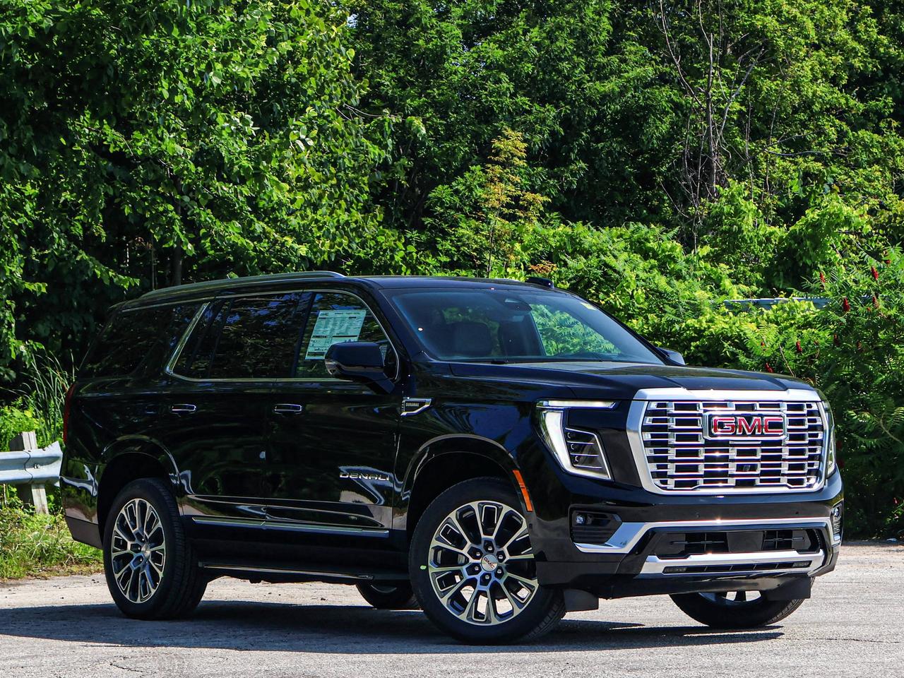 2026 GMC Yukon Denali Photo5