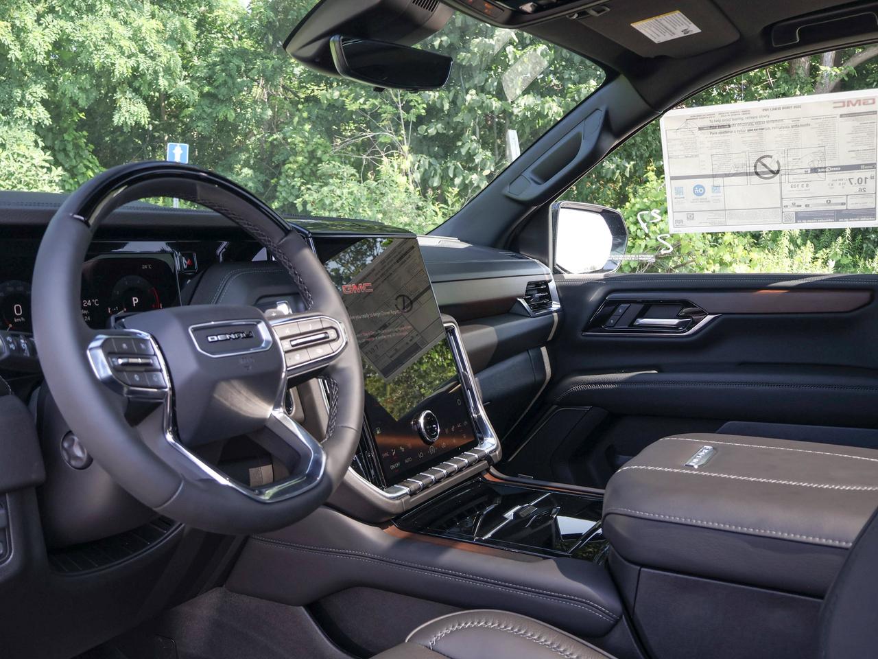 2026 GMC Yukon Denali Photo