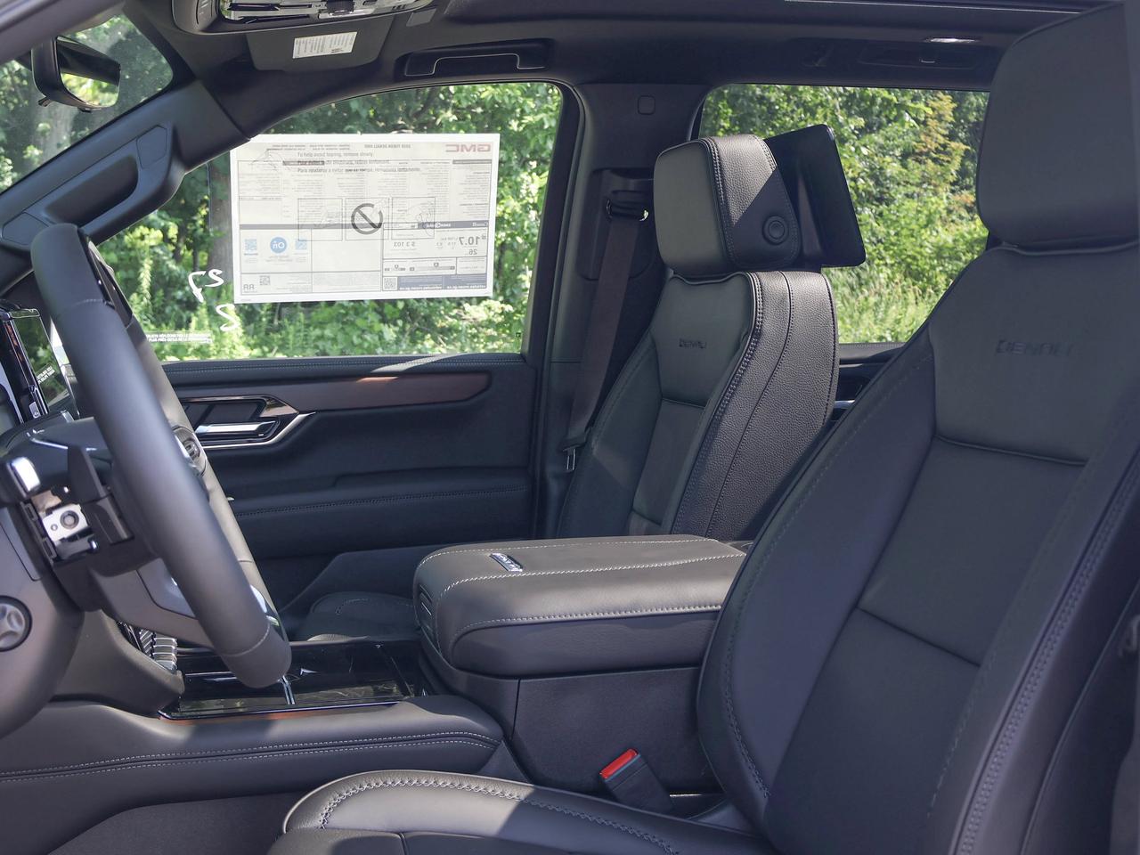 2026 GMC Yukon Denali Photo