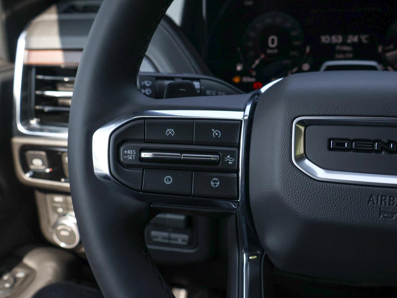 2026 GMC Yukon Denali Photo