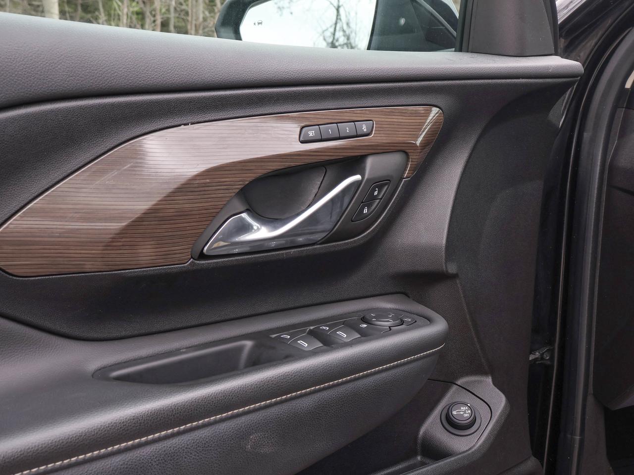 2024 GMC Terrain Denali Photo