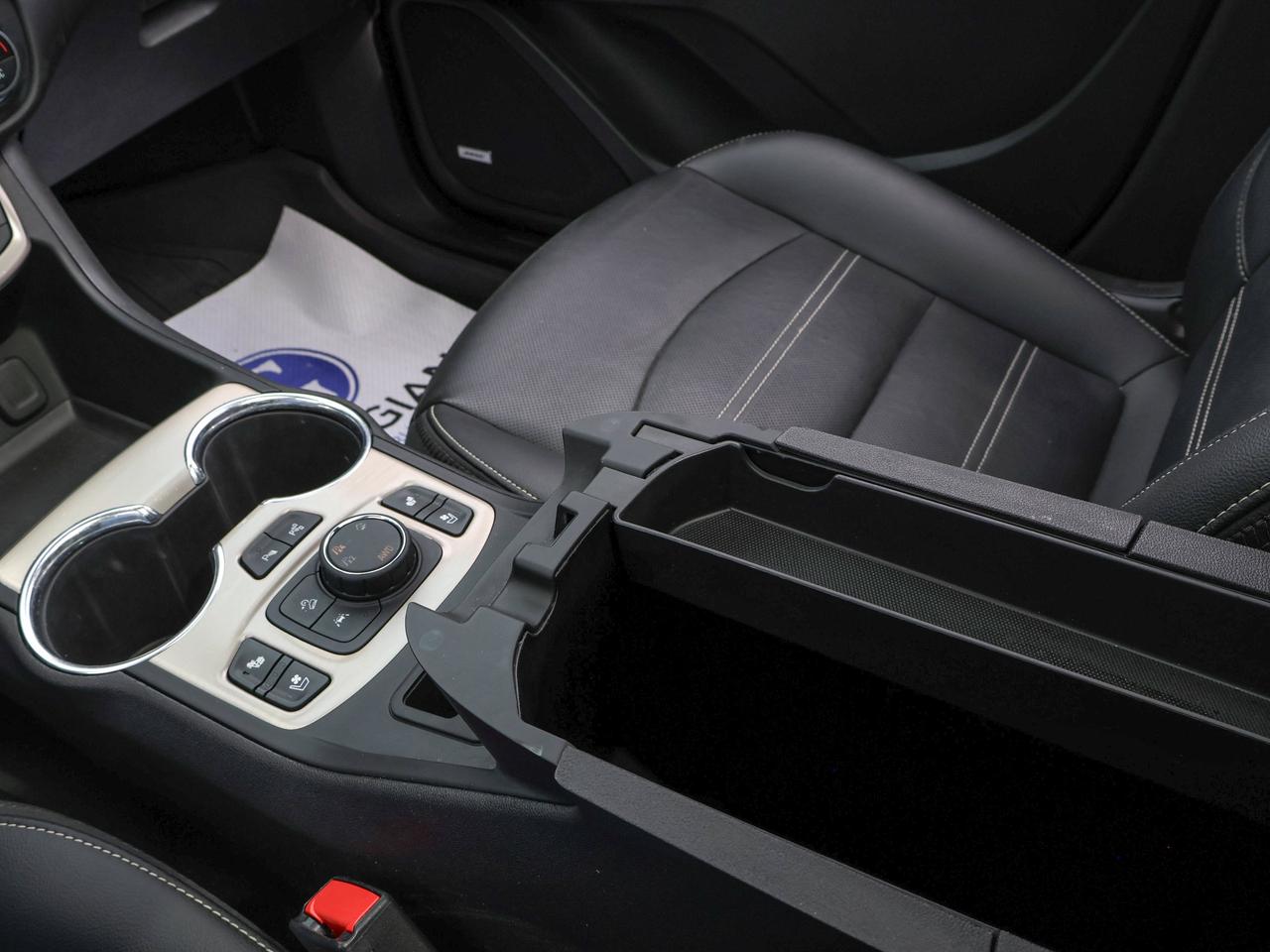 2024 GMC Terrain Denali Photo