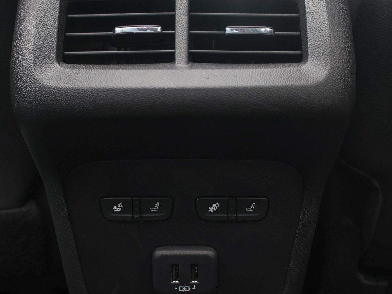 2024 GMC Terrain Denali Photo