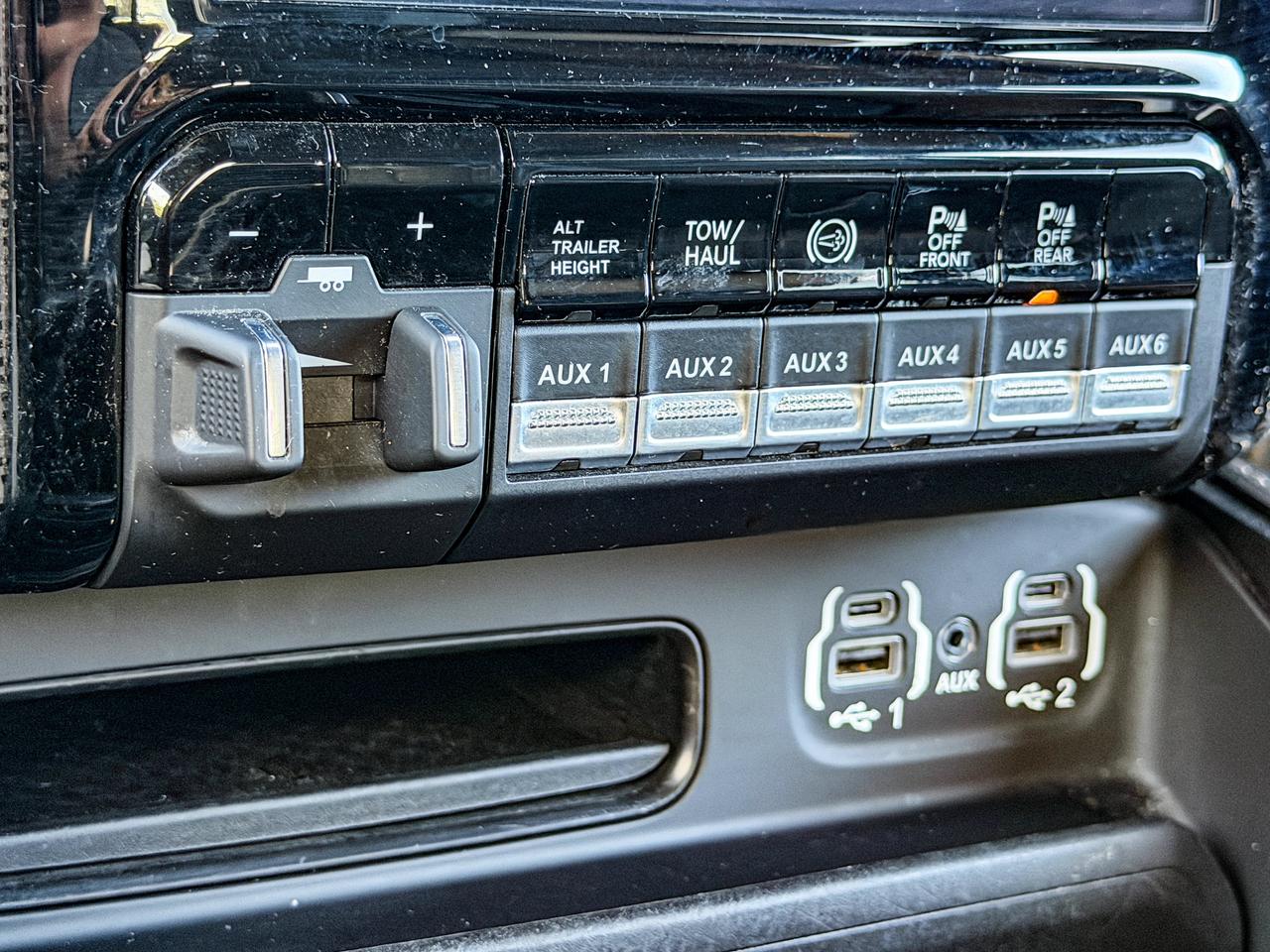 2020 RAM 3500 Limited Photo