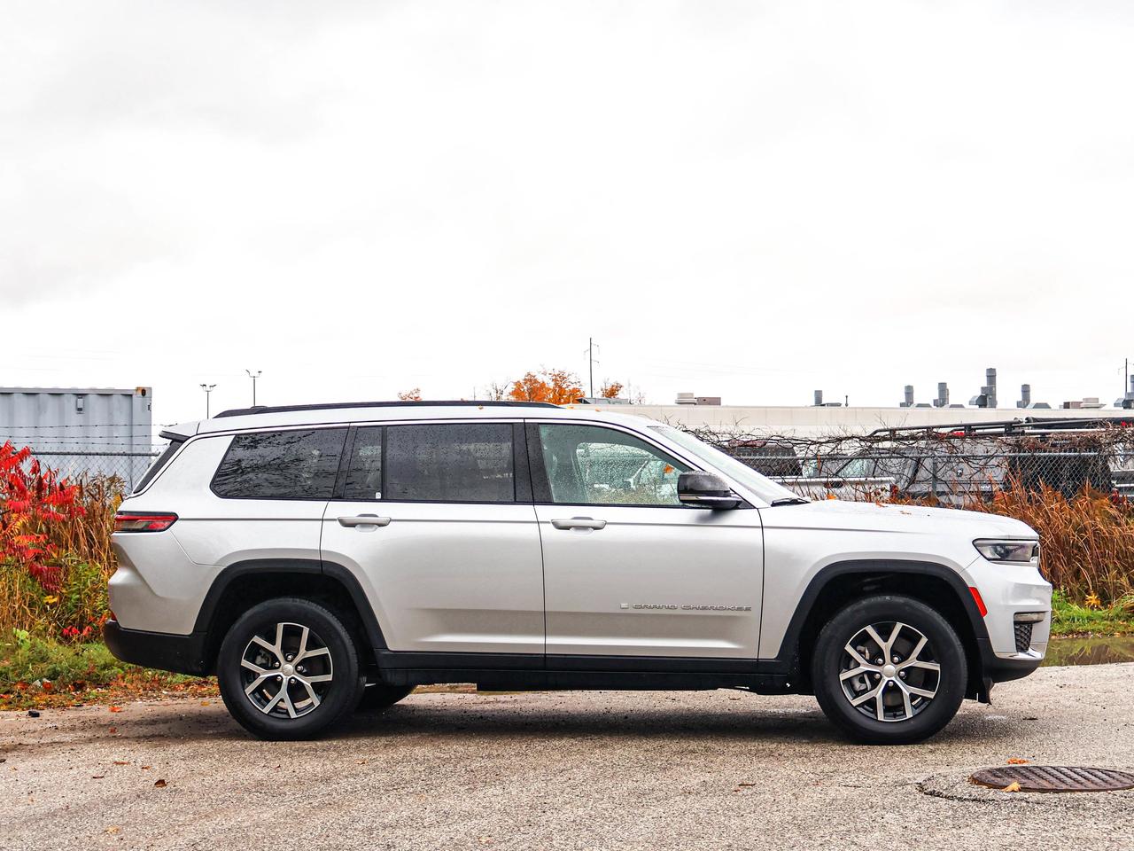 2024 Jeep Grand Cherokee L Limited Photo