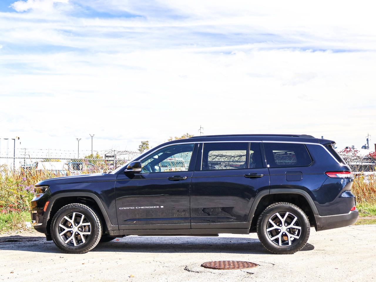 2024 Jeep Grand Cherokee L Limited Photo