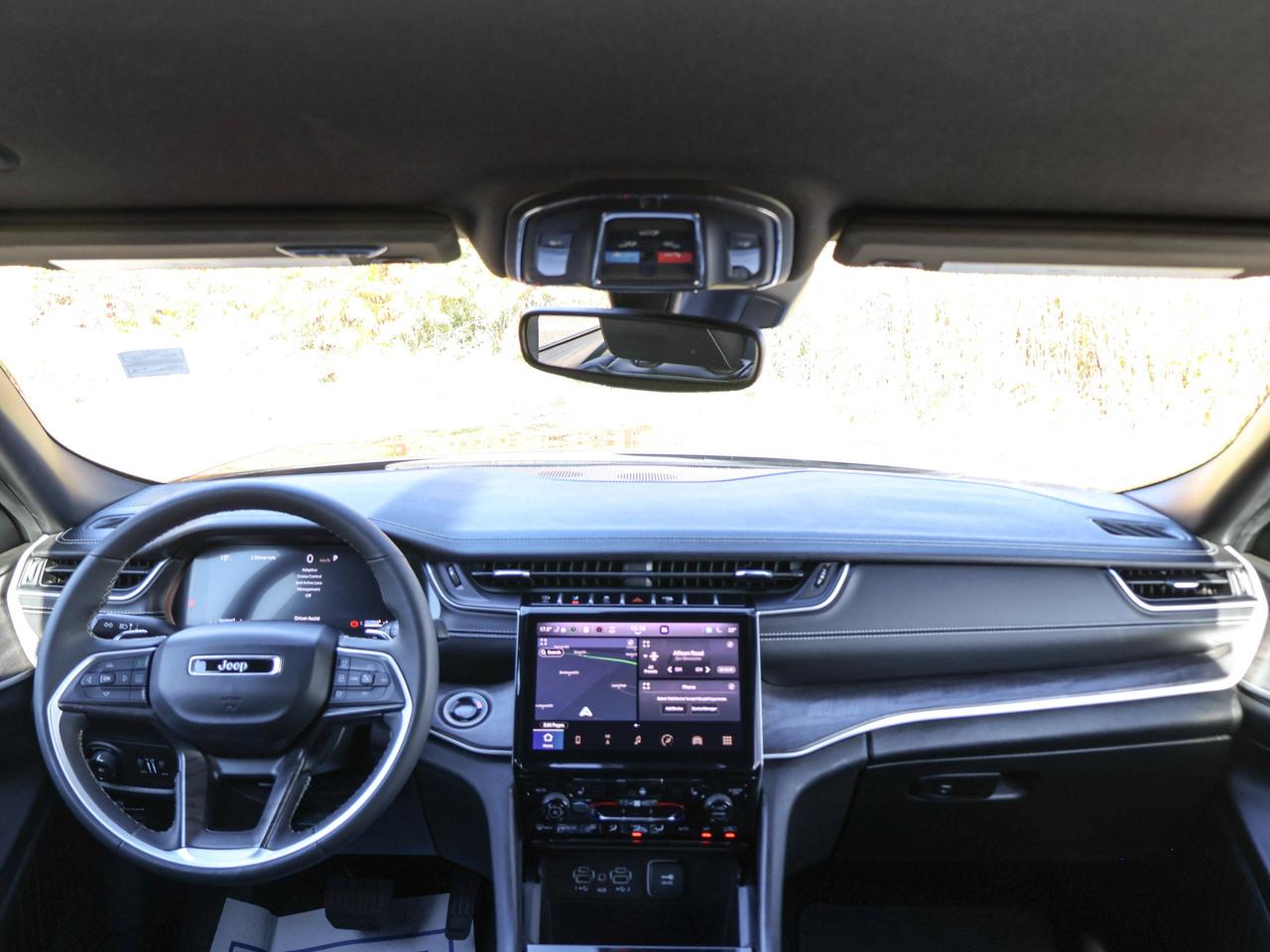 2024 Jeep Grand Cherokee L Limited Photo