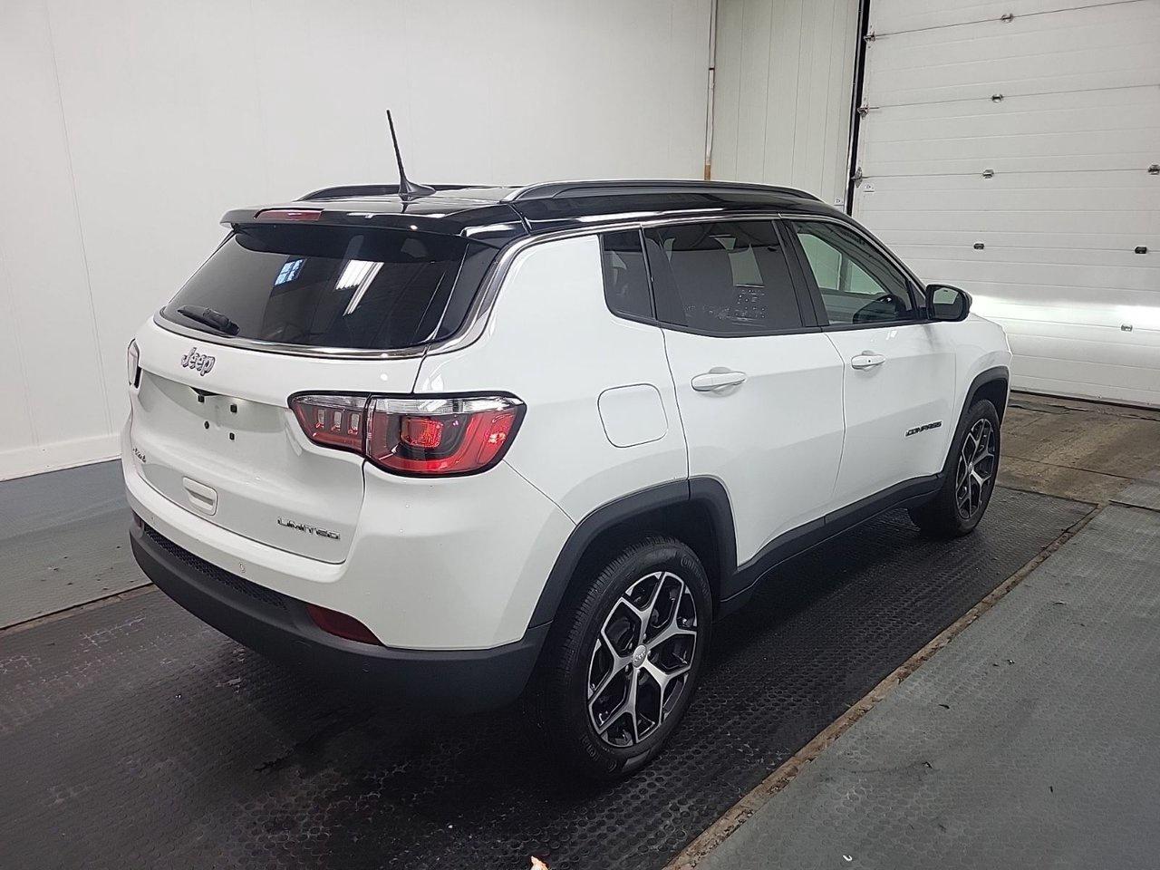 2024 Jeep Compass Limited 4X4 Photo