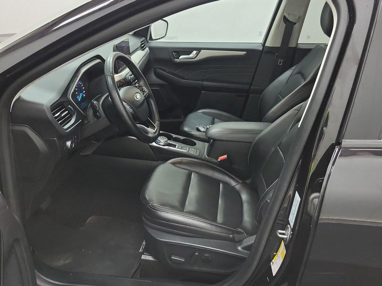 2022 Ford Escape SEL AWD Photo