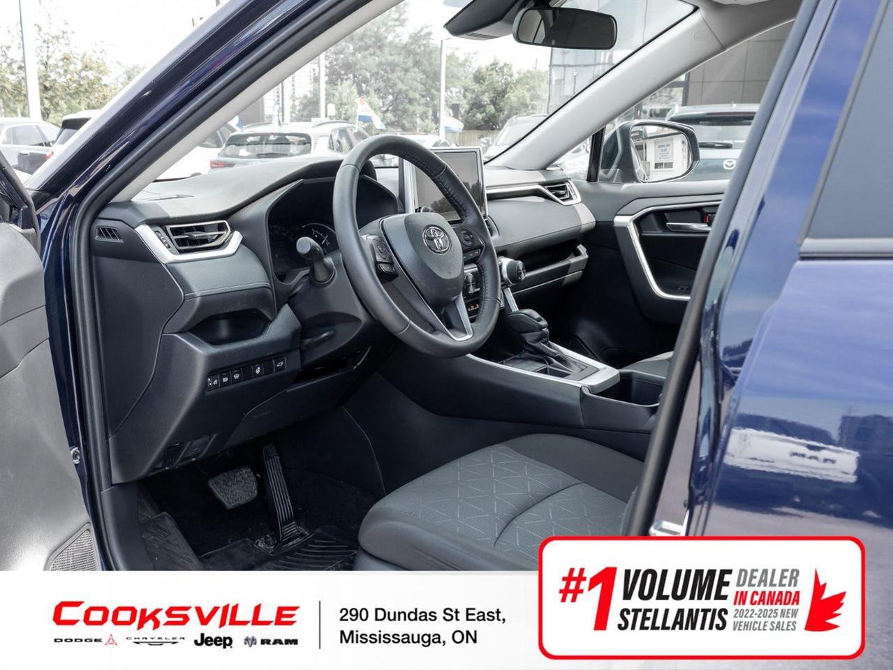 2024 Toyota RAV4 XLE AWD Photo