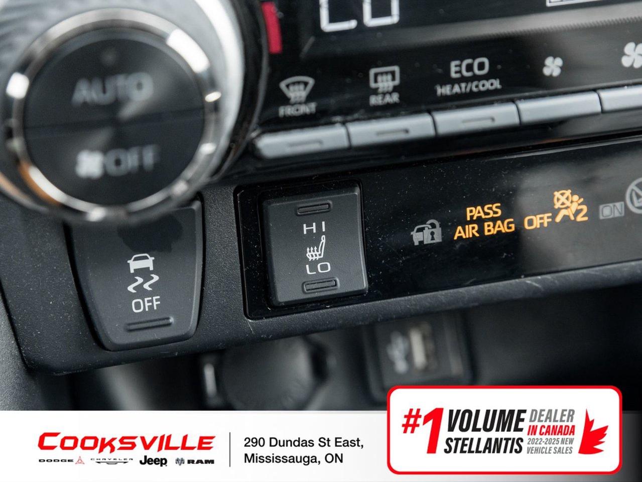 2024 Toyota RAV4 XLE AWD Photo
