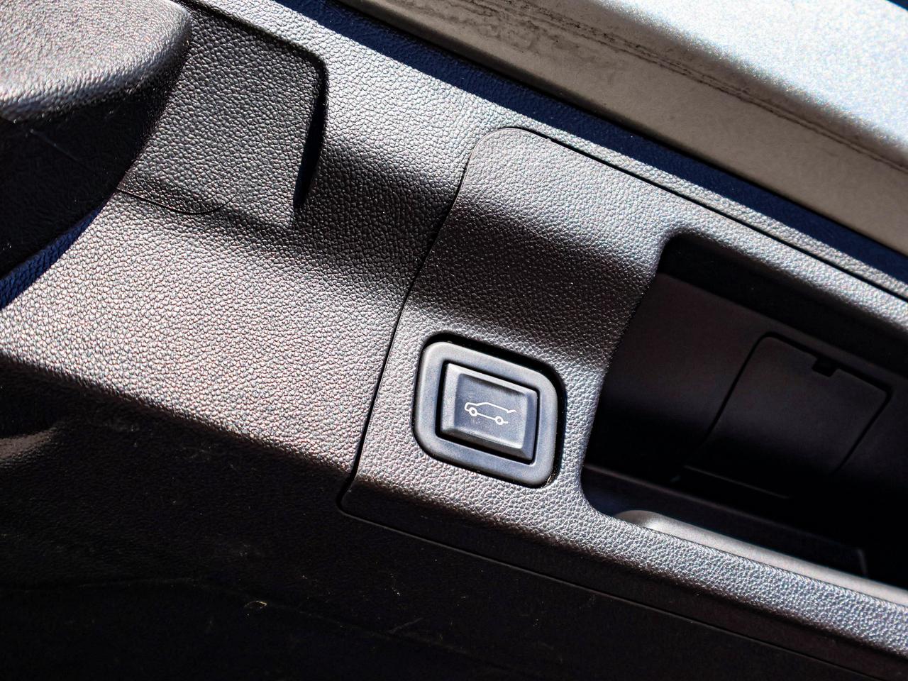 2023 GMC Acadia SLE Photo