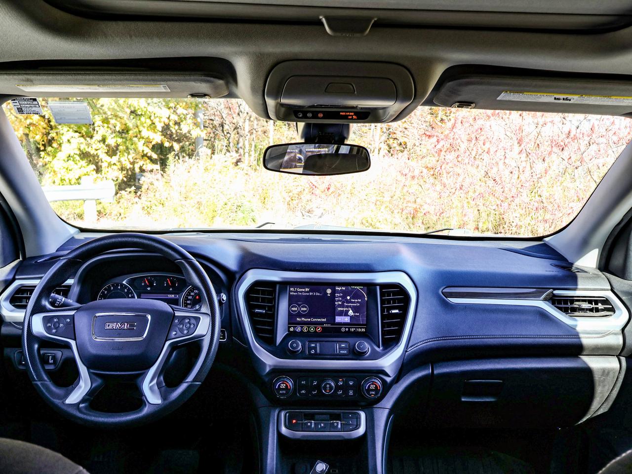 2023 GMC Acadia SLE Photo