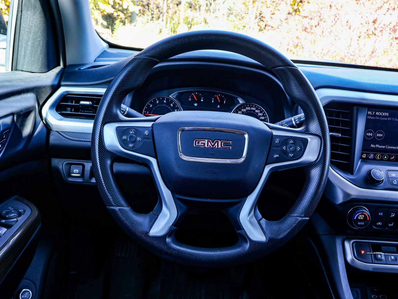 2023 GMC Acadia SLE Photo
