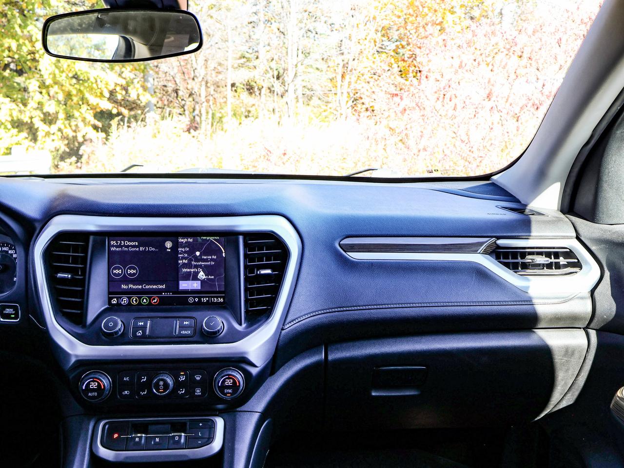 2023 GMC Acadia SLE Photo