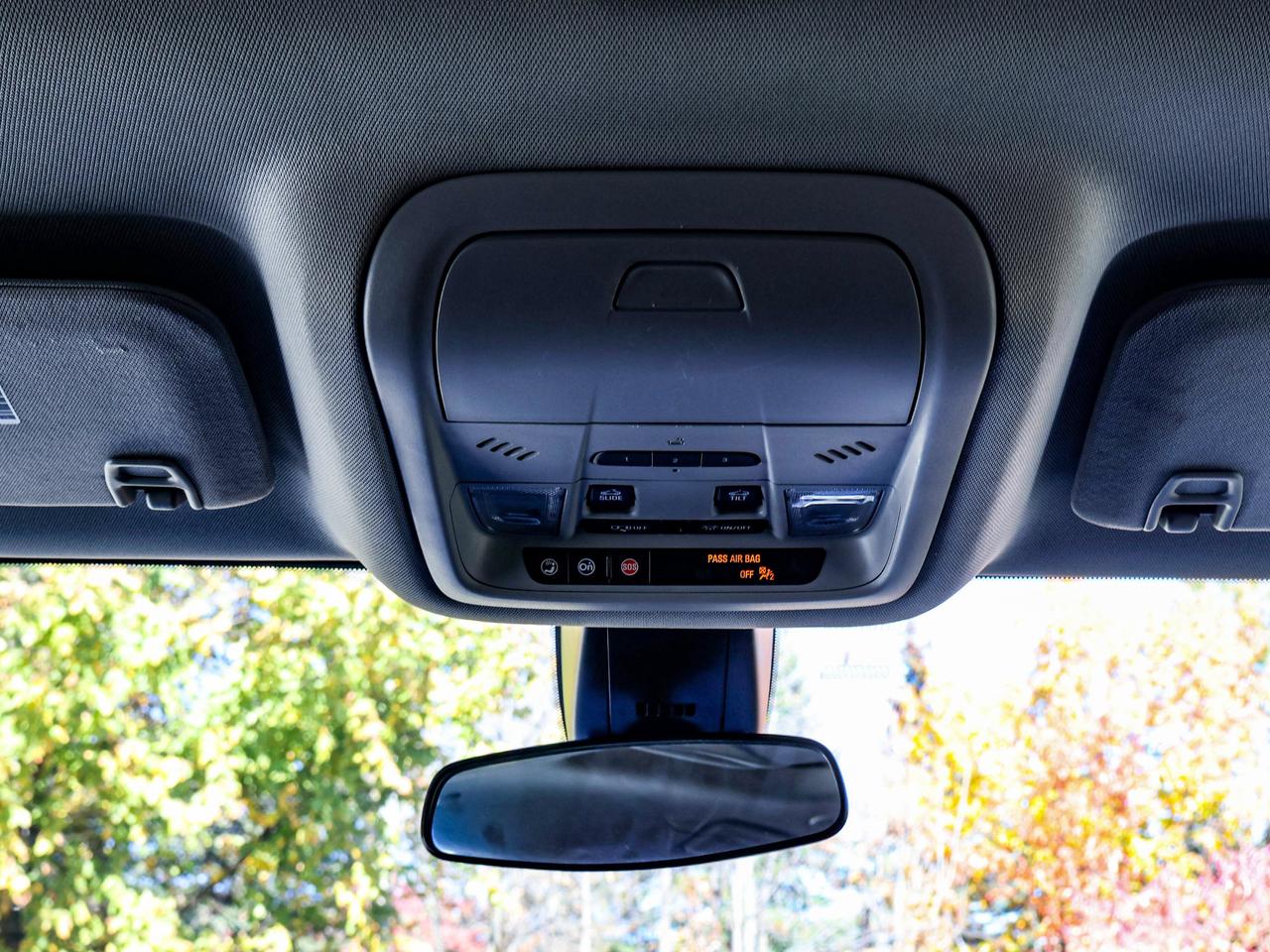 2023 GMC Acadia SLE Photo