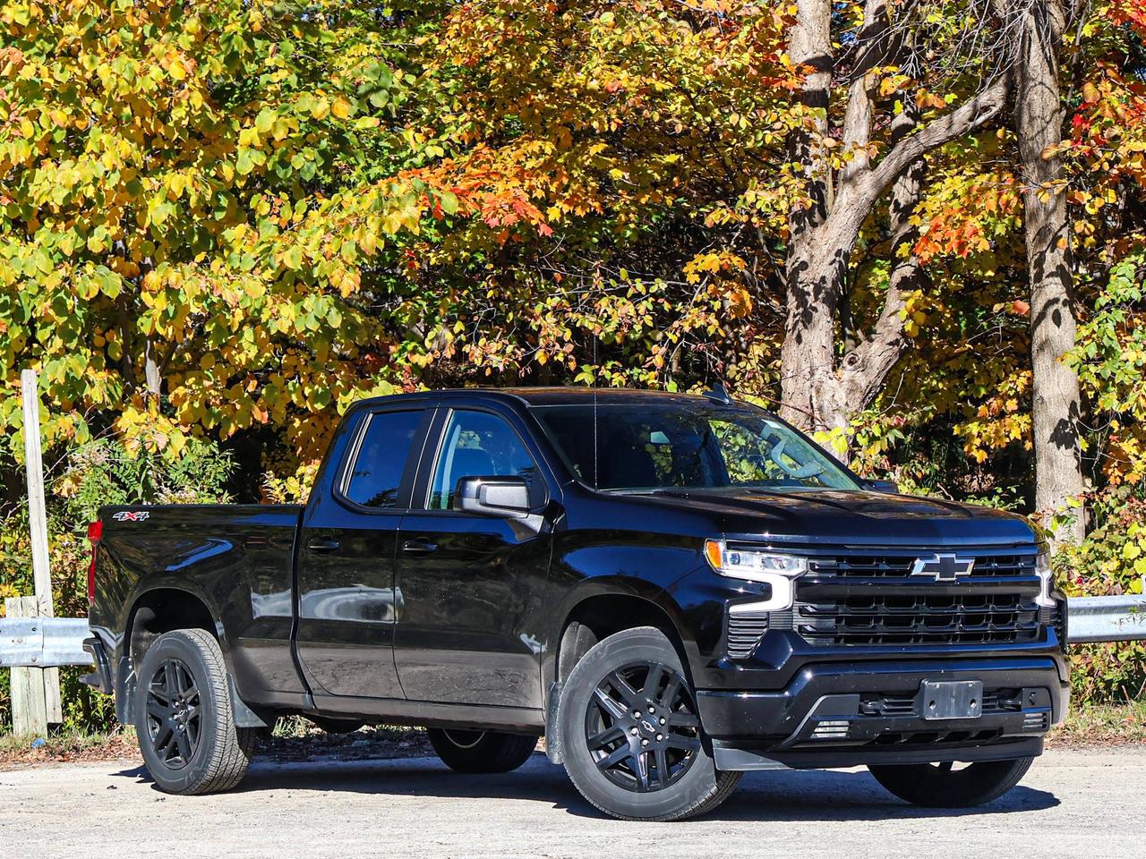 2024 Chevrolet Silverado 1500 RST Photo5