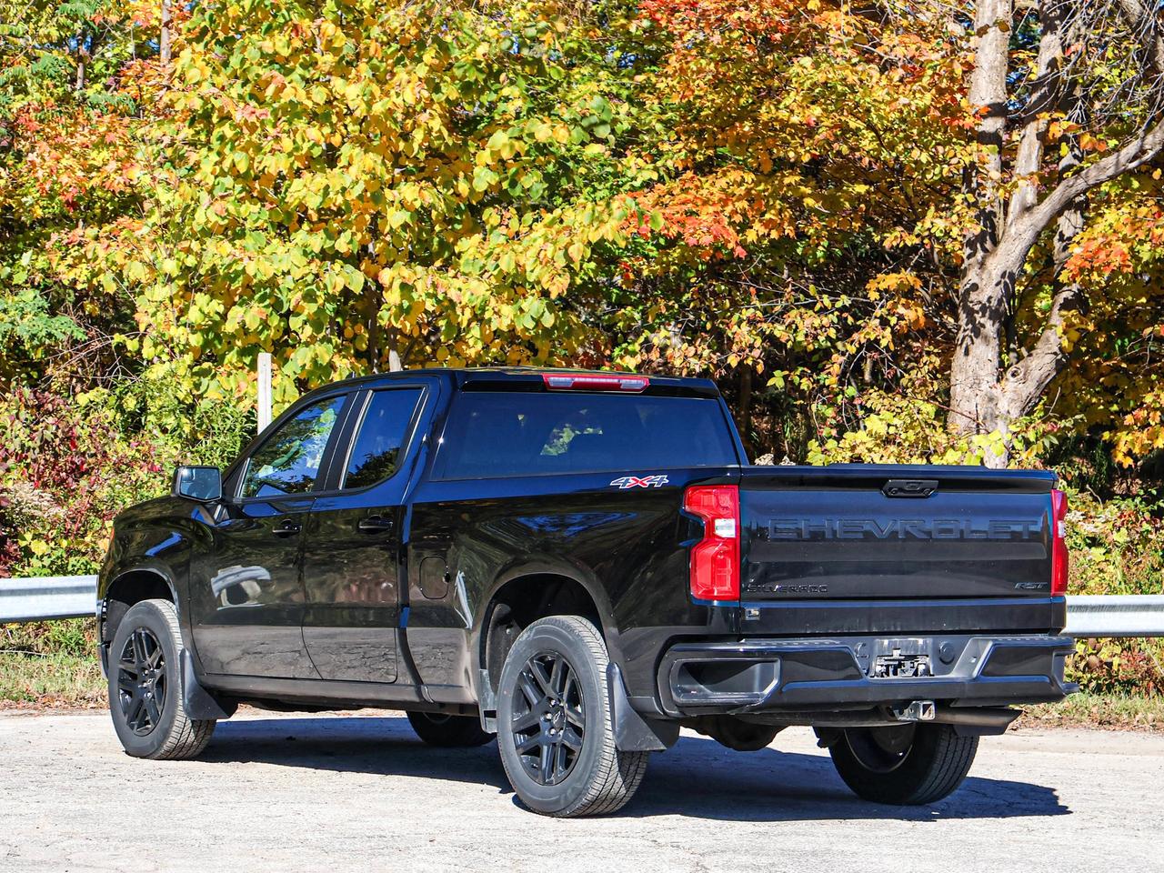 2024 Chevrolet Silverado 1500 RST Photo